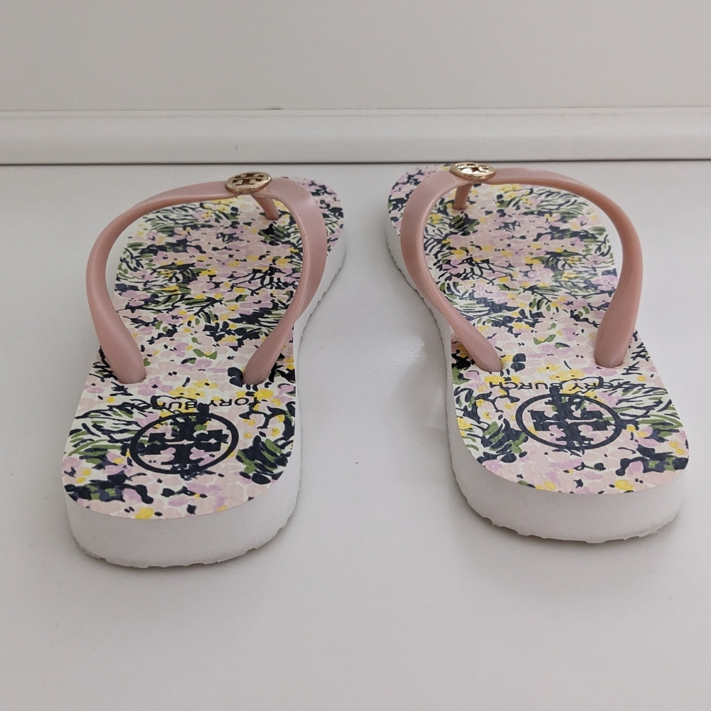 EUC! Tory Burch Flip Flop Sandal In Pink Quartz Flower Field Size 8 - Picture 6 of 15